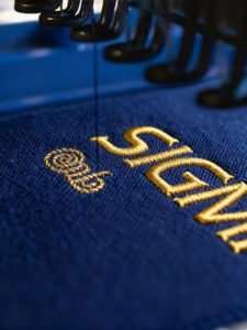 How to Ensure a Smooth Abaya Delivery Process1 - Oharry-Your Trusted Custom Manufacturer for Middle Eastern Fashion How to Ensure a Smooth Abaya Delivery Process1