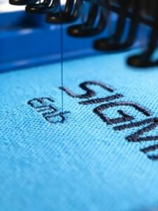 The Benefits of Working with an Experienced Abaya Manufacturer1 - Oharry-Your Trusted Custom Manufacturer for Middle Eastern Fashion The Benefits of Working with an Experienced Abaya Manufacturer1