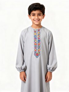 What Makes a Luxury Abaya Look Premium?2 - Oharry-Your Trusted Custom Manufacturer for Middle Eastern Fashion What Makes a Luxury Abaya Look Premium?2